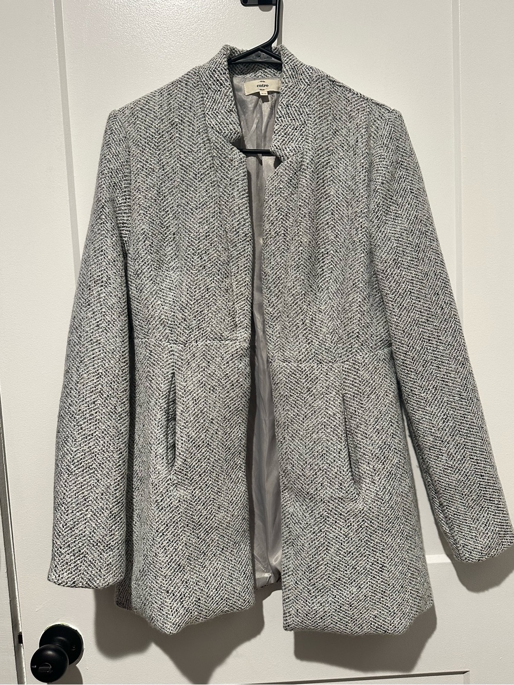 entro Gray Herringbone Collarless Tailored Blazer